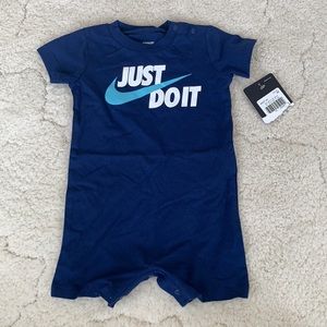 NWT Nike boys romper 6M